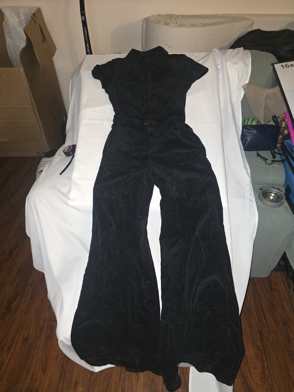 Good American Fit for Success Velvet Bootcut Jumpsuit - Picture 9 of 9